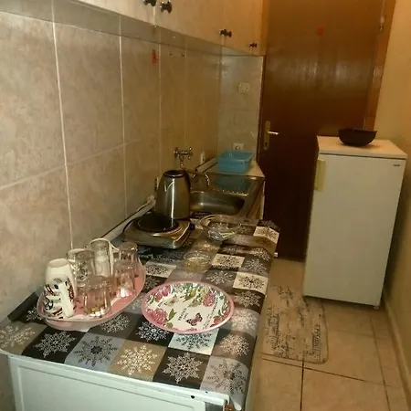 아파트 Centre Two Bedrooms 포드고리차