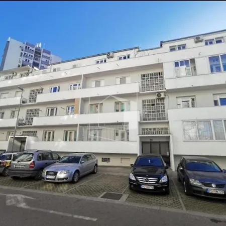 Apartment Podgorica Centre *