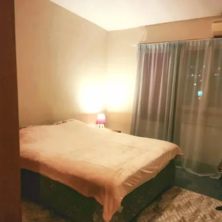 Centre Two Bedrooms 아파트